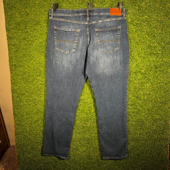 Lucky Brand Mens Jeans 40x34 Dark Wash Straight Leg Denim Blue Pants - Picture 3 of 5